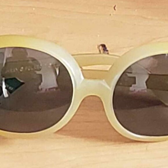 Vintage POLAROID SUNGLASSES - Picture 4 of 6